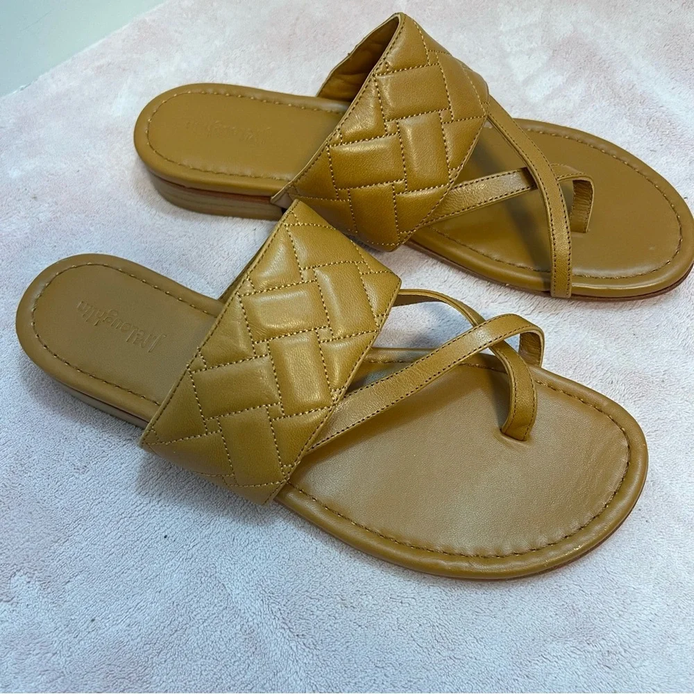 Tan Quilted Slide Sandals Sz 9